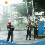 BỆNH VIỆN QUỐC TẾ MỸ (AIH) TĂNG CƯỜNG NĂNG LỰC ỨNG PHÓ KHẨN CẤP QUA HUẤN LUYỆN VÀ DIỄN TẬP PHÒNG CHÁY, CHỮA CHÁY