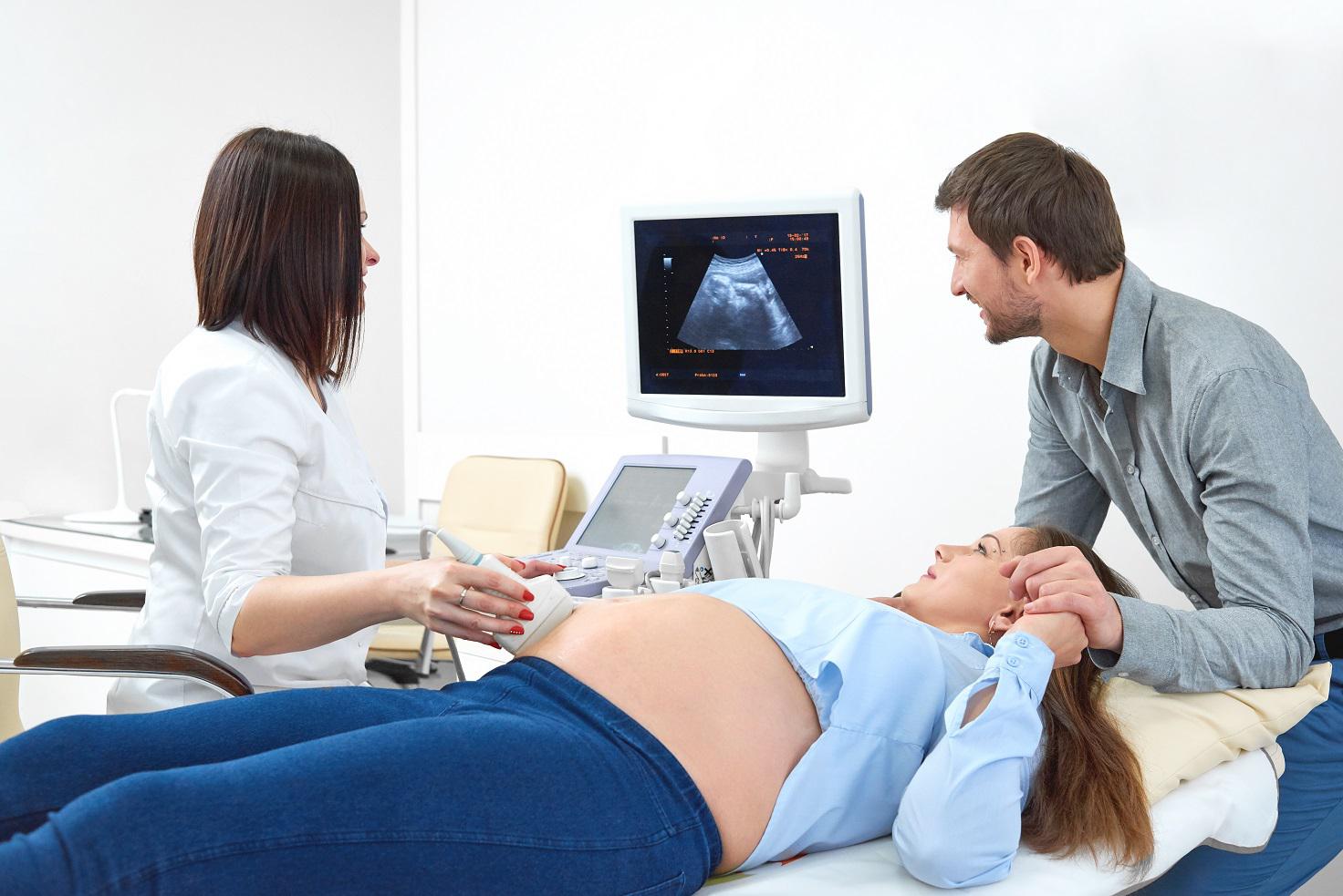 GÓI SINH MỔ VỚI BÁC SĨ CAO CẤP AIH HOẶC BÁC SĨ HỢP TÁC